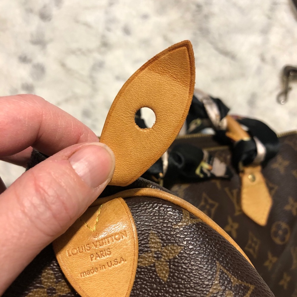 Authentic Louis Vuitton Speedy 35 - Picture 10 of 16